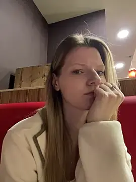Stripchat Sex Cam of MaryHiggins