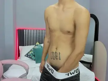 Stripchat Adult Webcam of Axel_Mendozaa