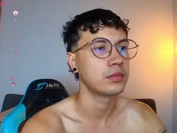 Stripchat Best Webcam of LeaneSeb