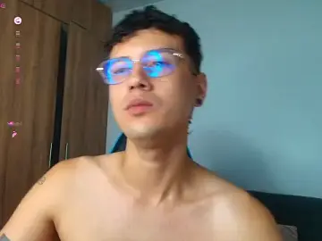 Stripchat Live Sex Cam of LeaneSeb