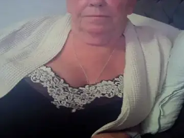 Stripchat Adult Webcam of Playful_MILF_Demi