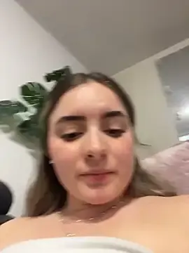 Stripchat Free Live Porn of imlindapink