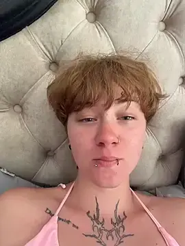 Stripchat Sex Cam of IceMur