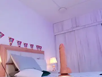 Stripchat Live Sex Cam of mia_hank