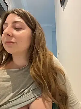 Stripchat Free Live Porn of curvyflawless
