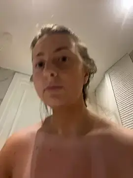 Stripchat Sex Cam of curvyflawless