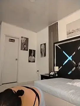 Stripchat Live Sex of Natasha_miilf