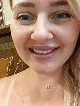 Stripchat Free Live Porn of LadyLolyPop_