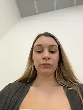 Stripchat Watch Live Sex Cams of SashaCatt