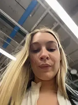 Stripchat Best Webcam of SashaCatt