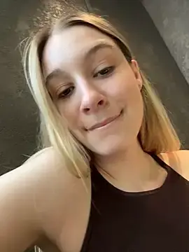 Stripchat Live Porn of SashaCatt