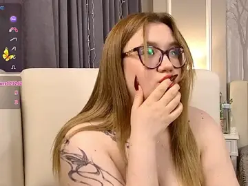 Stripchat Adult Webcam of Nancy_Mooree