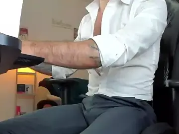 Stripchat Nude Webcam of marioslim