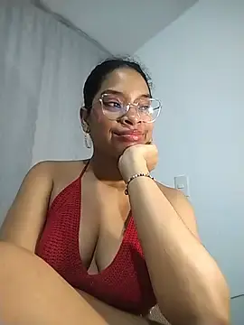 Stripchat Free Porn Cam of KATALINA_SANTANA_