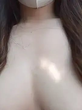 Stripchat Live Sex Cam of Muna_LM