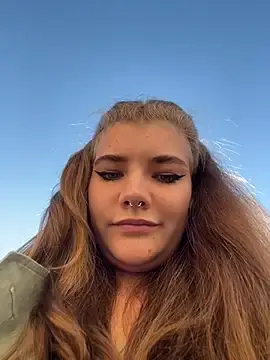 Stripchat Free Porn Cam of Holy_Tereza