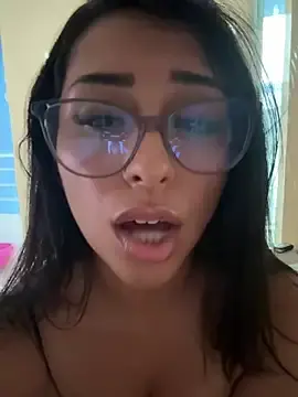 Stripchat Watch Live Sex Cams of sweetAli_