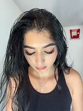 Stripchat Watch Live Sex Cams of BadLilAngelXXX
