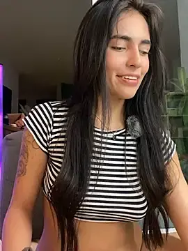 Stripchat Live Porn of DaphneUwu