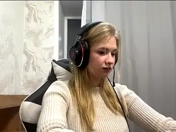 Stripchat Free Live Porn of Hollow_Night