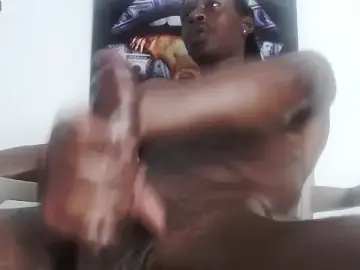 Stripchat Free Live Porn of drake_brwon_23