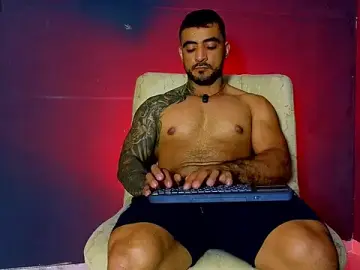 Stripchat Live Porn of ERIC_HARRISON