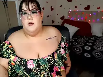 Stripchat Sex Cam of GiannaMorrys
