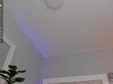 Stripchat Live Sex of ami_sweet18