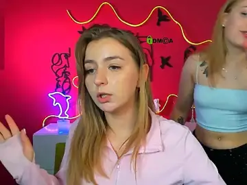 Stripchat Sex Cam of lina_moone