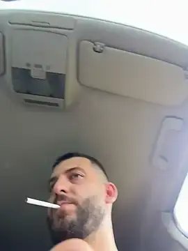 Stripchat Free Porn Cam of Pablo_Hornyguy95