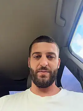 Stripchat Live Sex of Pablo_Hornyguy95