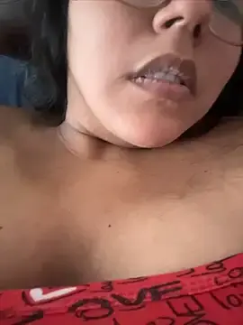 Stripchat Free Live Porn of karysweetbeaury