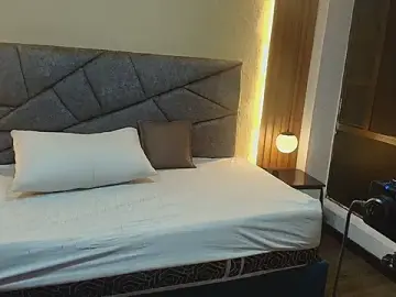 Stripchat Live Sex of Kitty_Paradise_