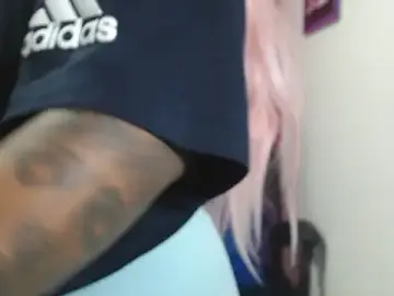 Stripchat Free Live Porn of ladyrd1