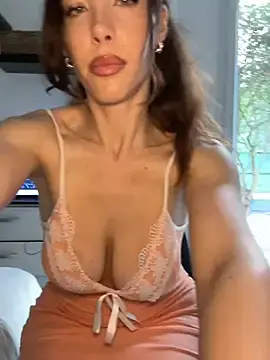 Stripchat Live Sex Cam of Eyline