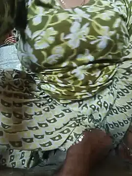 Stripchat Free Porn Cam of Your_Bhabhi69