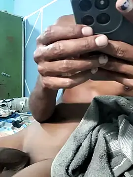 Stripchat Best live sex cam show of RAYI_Queen_4