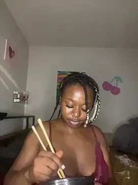 Stripchat Sex Cam of TinyBlazian901