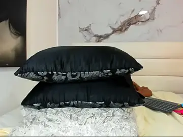 Stripchat Sex Cam of emily_lady20