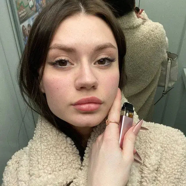 Elsy_Moss