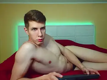 Stripchat Nude Webcam of Chris_Brien