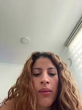 Stripchat Live Sex Cam of alana15