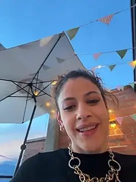 Stripchat Live Sex Cam of alana15