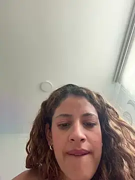 Stripchat Live Sex Cam of alana15