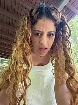Stripchat Watch Live Sex Cams of alana15