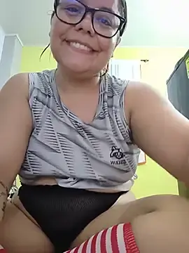 Stripchat Free Porn Cam of saenz_eymi