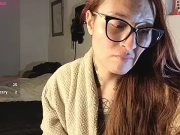 Stripchat Sex Cam of kittenlizz
