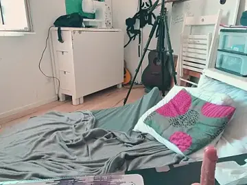 Stripchat Free Porn Cam of CeriseLapine