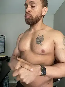 Stripchat Sex Cam of Fathero1time