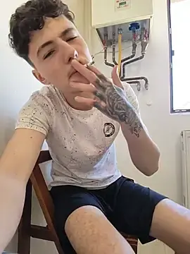 Stripchat Sex Cam of denysio89